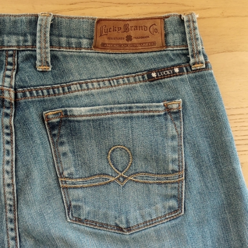 Lucky Brand women's jeans boot cut 8